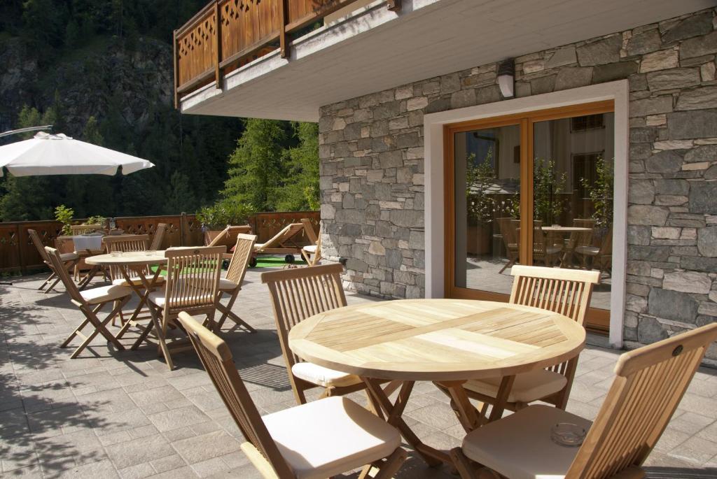 Miramonti Hotel Valtournenche Luaran gambar
